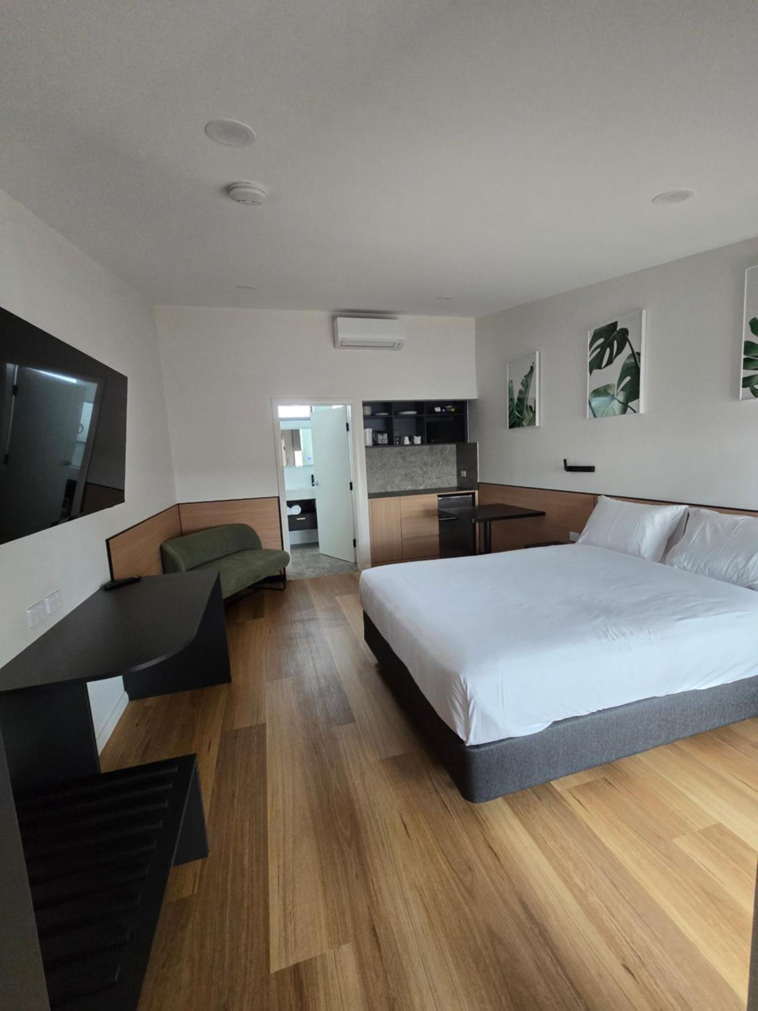 פארקס Parkview Motor Inn מראה חיצוני תמונה